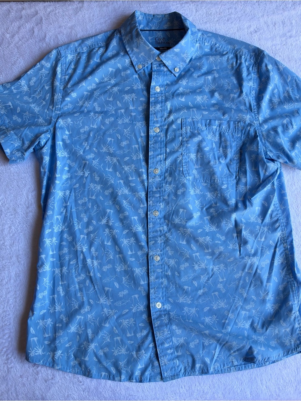 Croft & Barrow Shirt Mens M Slim Fit Performance Blue Tropical Palm Fish Print